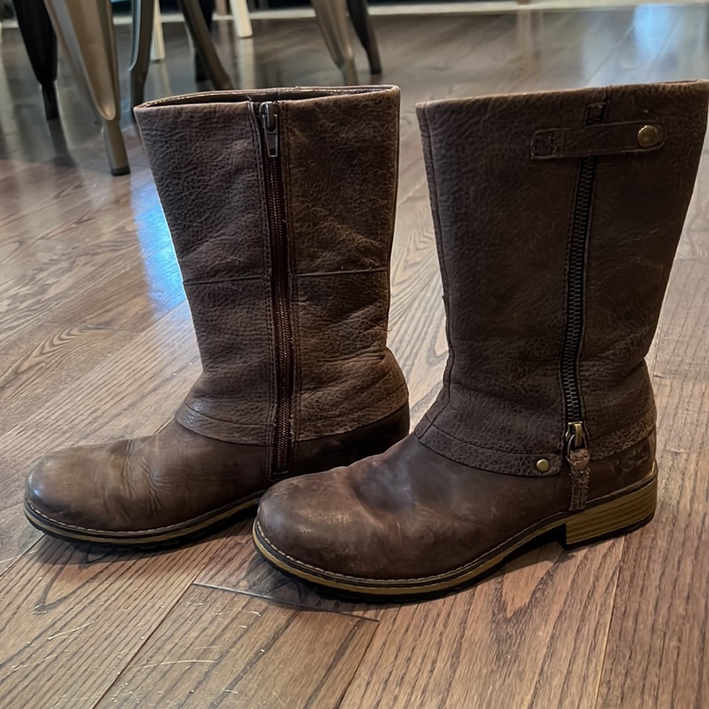 Clarks boots - Picture 2 of 5